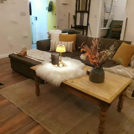 The Red Bridge Vakantiehuis